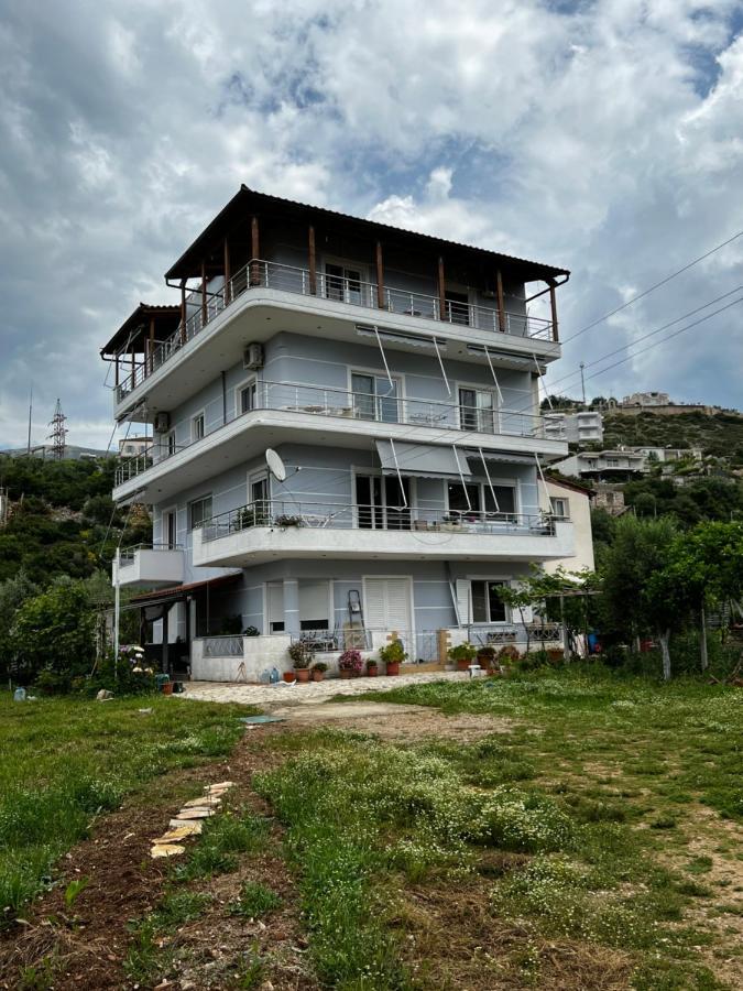 Ilias Family Rooms Himare Exteriör bild