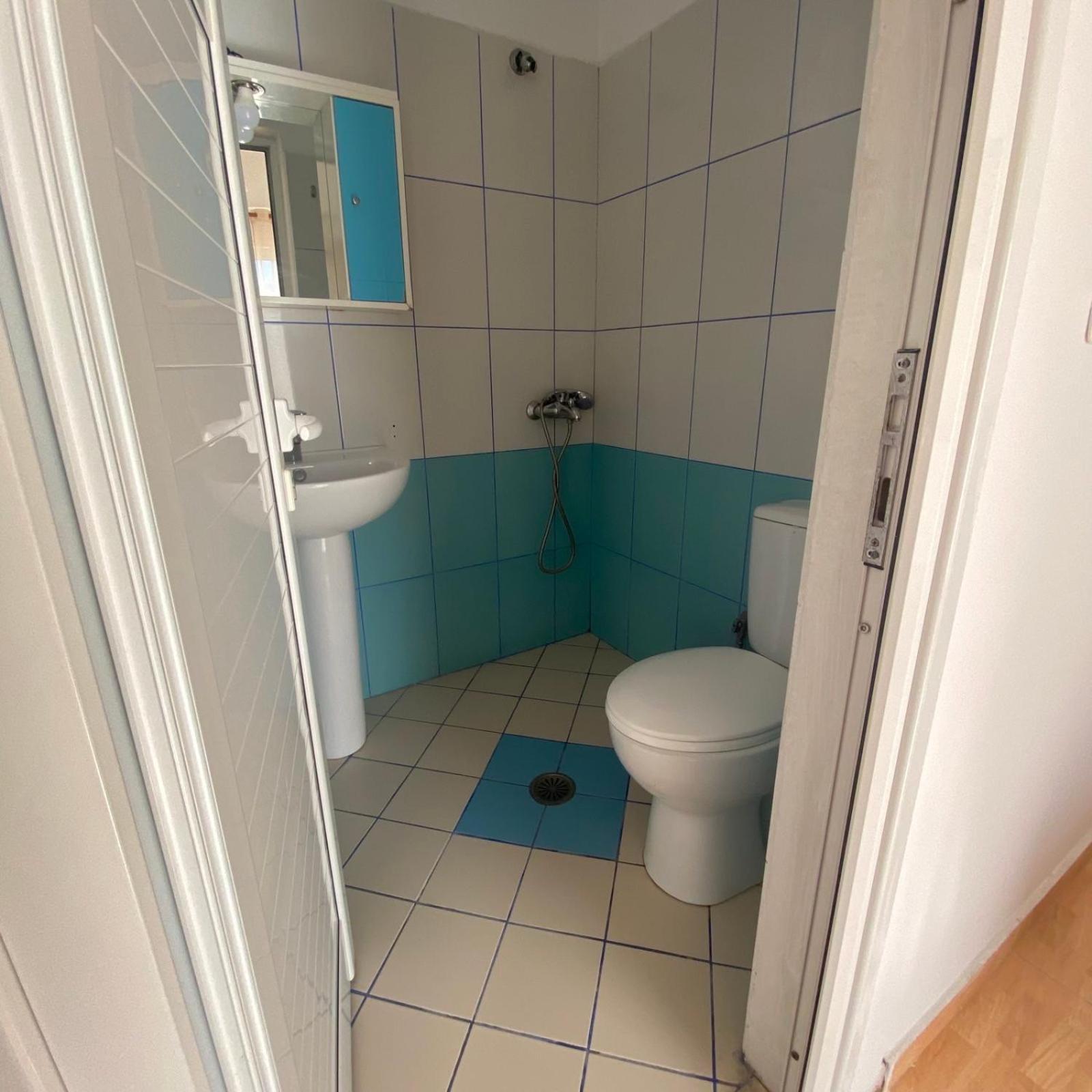 Ilias Family Rooms Himare Exteriör bild
